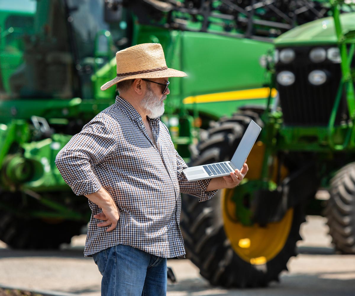 Farmer prepares Varistar system setup